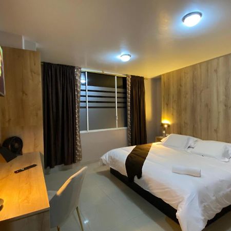 Hotel Wampushkar Самора Экстерьер фото